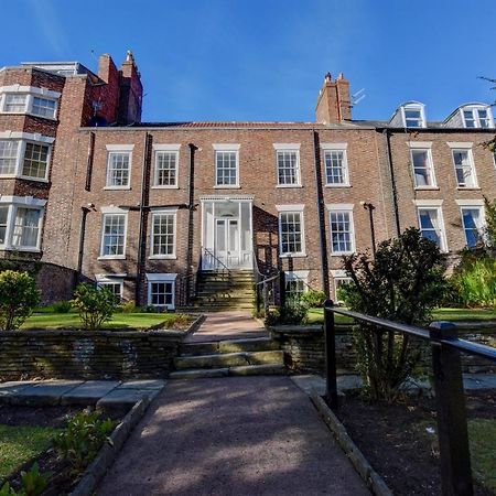 White Linen Whitby, Room Only ภายนอก รูปภาพ