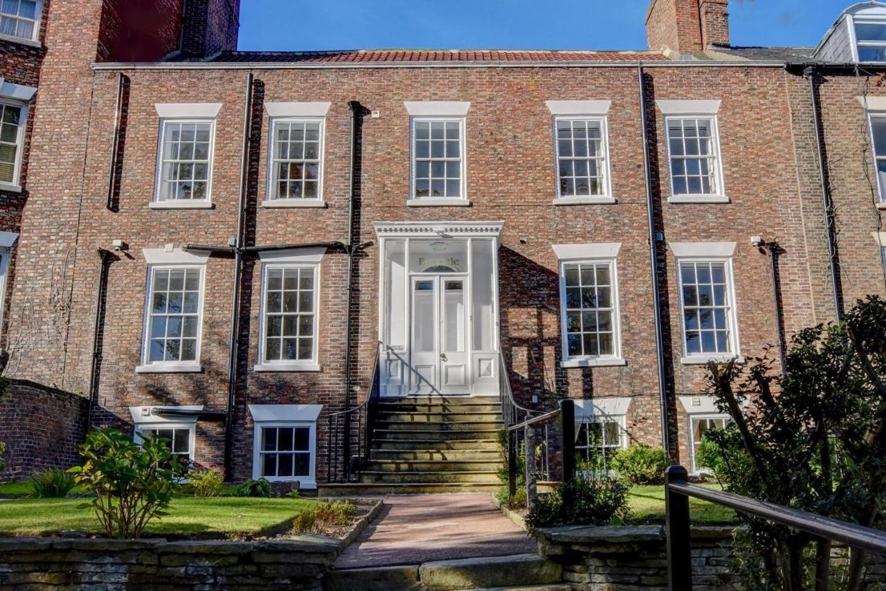 White Linen Whitby, Room Only ภายนอก รูปภาพ