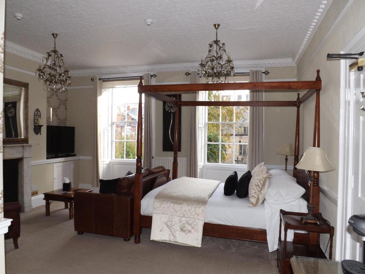 White Linen Whitby, Room Only ภายนอก รูปภาพ